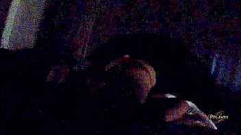 Metiéndole pinga de misionero qué rico gime flash