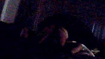 Metiéndole pinga de misionero qué rico gime flash