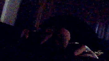 Metiéndole pinga de misionero qué rico gime flash