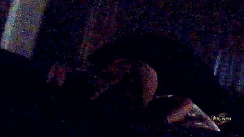 Metiéndole pinga de misionero qué rico gime flash