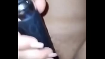 Deixei o macho meter no meu cu enquanto meu marido filmava tudo de perto