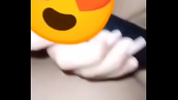 Deixei o macho meter no meu cu enquanto meu marido filmava tudo de perto