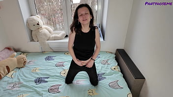 Tais catches boyfriend at work and fucks kenneth and wears pantyhose for him