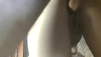 Mi linda cuñada me enseña un conjunto para la playa pero esta despechada y la follo para que olvide a su novio