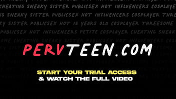 Espiando a mi hermanastra