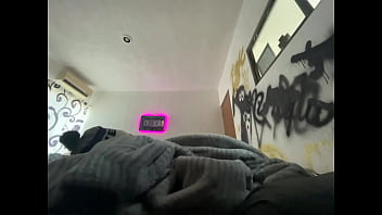 Compartiendo la cama con mi hermanastra edición desafío de semen