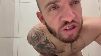 Bora vê eu tomando banho bem gostoso vídeo completo e grátis no meu canal