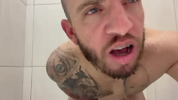 Bora vê eu tomando banho bem gostoso vídeo completo e grátis no meu canal