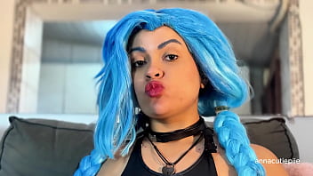 Jinx cosplay eating mcdonald’s with burps and belly noises