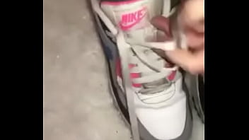 Nike Shoe thumbnail