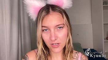 Me vesti de raposinha safada só pra fazer você gozar comigo