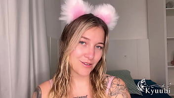 Me vesti de raposinha safada só pra fazer você gozar comigo