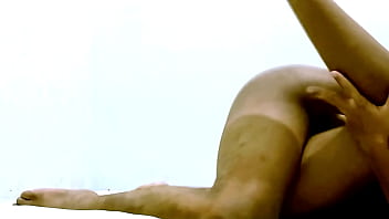 Bidan rita menjerit puas setelah di goyang dan muncrat berulang kali