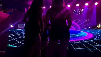 Show proibido no nicoly e as amigas no palco pra todo mundo gozar