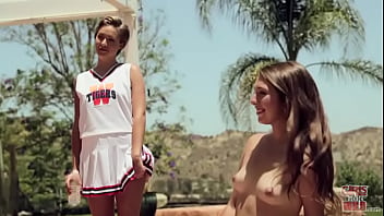 Cheerleader loves to lick pussy