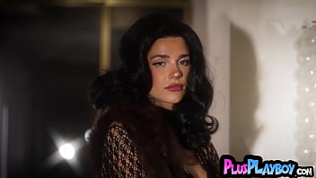 Sexy big ass teen exposed amazing body so hot teen posed in lingerie and showed big tits and booty