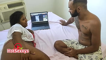 Morena gostosa cheia de tesão