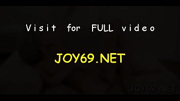 Babe rubs love tunnel craving for sex