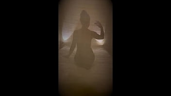 Hello bienvenue à tous mes futurs fans vous ou réservez vos shows