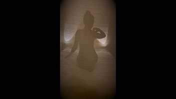 Hello bienvenue à tous mes futurs fans vous ou réservez vos shows