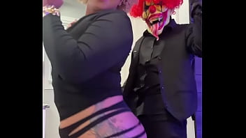 Thick ebony baddie with a huge ass twerking sumn vicious