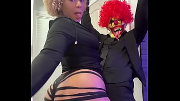 Thick ebony baddie with a huge ass twerking sumn vicious