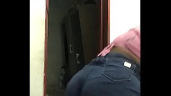 Ninfeta dançando funk