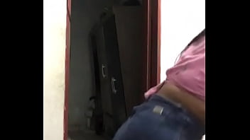 Ninfeta dançando funk