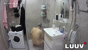 Luuv tattooed alice gets ready for the evening reality show segment in the shower