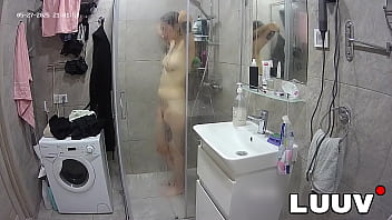 Luuv tattooed alice gets ready for the evening reality show segment in the shower