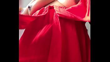 Pisca o cuzinho e enche minha boca de leitinho