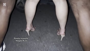Paolla Hotwife Sem Limites E Ensina Negão De 23cm A Fuder No Carro Em Beira De Estrada à Noite Marido Corno Só Acompanha A Aula De Sexo Da Esposa Que Ensina Como Meter Em Via Pública Do Brasil thumbnail
