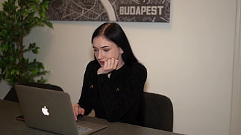 Young girl lends us her mouth to fuck her without stopping britney dutch