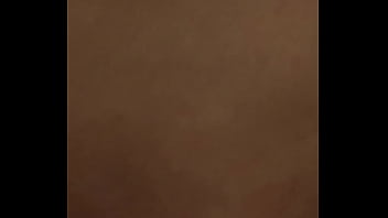 Infamous adore se faire jouir dans le salon