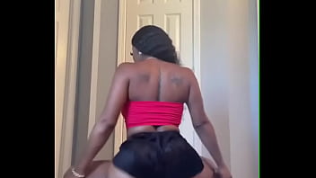 M i tai ass shaking 3