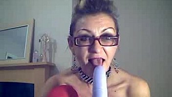 Mature Masturbates On Webcam thumbnail