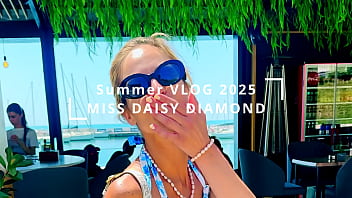 Visiting a castle in beatiful sea promenade town holiday vlog