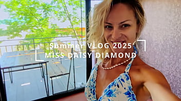 Visiting a castle in beatiful sea promenade town holiday vlog