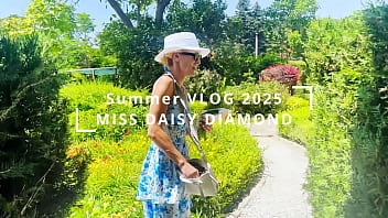 Visiting a castle in beatiful sea promenade town holiday vlog