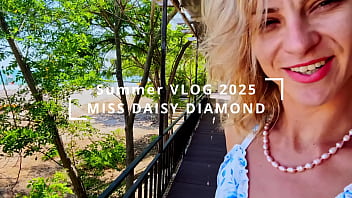 Visiting a castle in beatiful sea promenade town holiday vlog