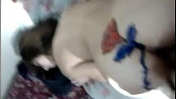 Hermosa chica con nalgas tatuadas Hermosa chica con nalgas tatuadas
