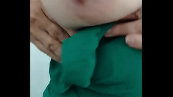 Minha madrasta com tesão em cima da mesa