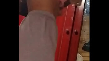 Camara espia en habitación de hermanastra mexicana