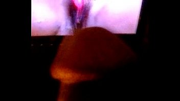 Smurning off to mizz booty