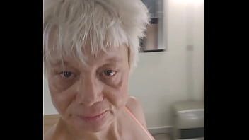 Bonjour mon chéri j'espère que je te plaît toujours