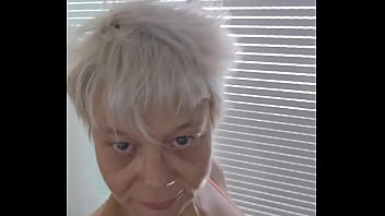 Bonjour mon chéri j'espère que je te plaît toujours