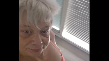 Bonjour mon chéri j'espère que je te plaît toujours