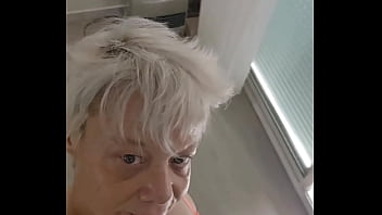 Bonjour mon chéri j'espère que je te plaît toujours