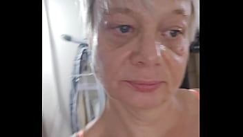 Bonjour mon chéri j'espère que je te plaît toujours