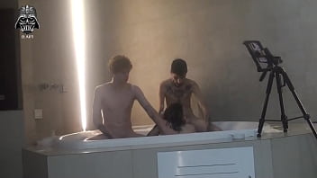 Motel hidro threesome